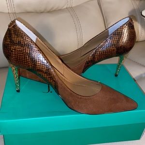 Zayd Brown/Snake Print Pointe Heel